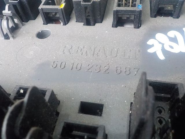 5010232687 RENAULT Блок предохранителей, № XF78213, фото 1