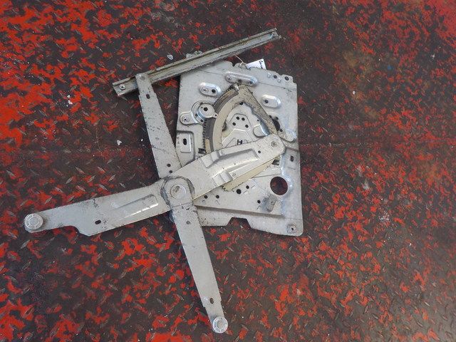 3176536 VOLVO Стеклоподъемник правый, № XF142186, фото 3