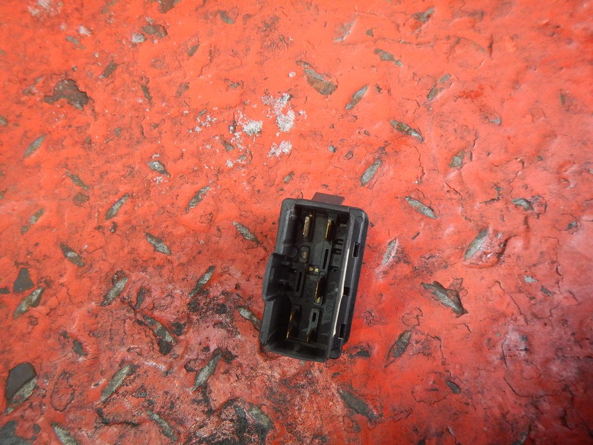 20569982 VOLVO Кнопка, № XF409172, фото 3