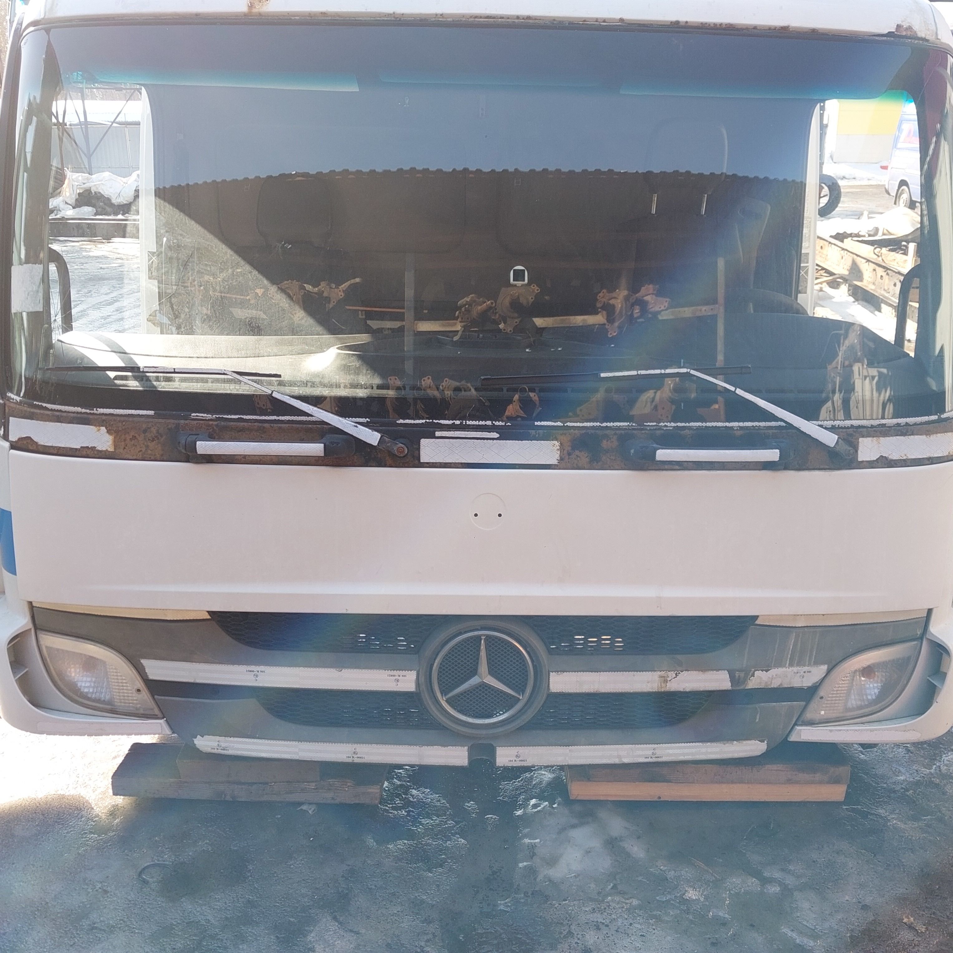 9738840474 MERCEDES Решетка стеклоочистителя, № XF437092, фото 1