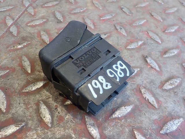 8158621 VOLVO Кнопка, № XF198989, фото 2