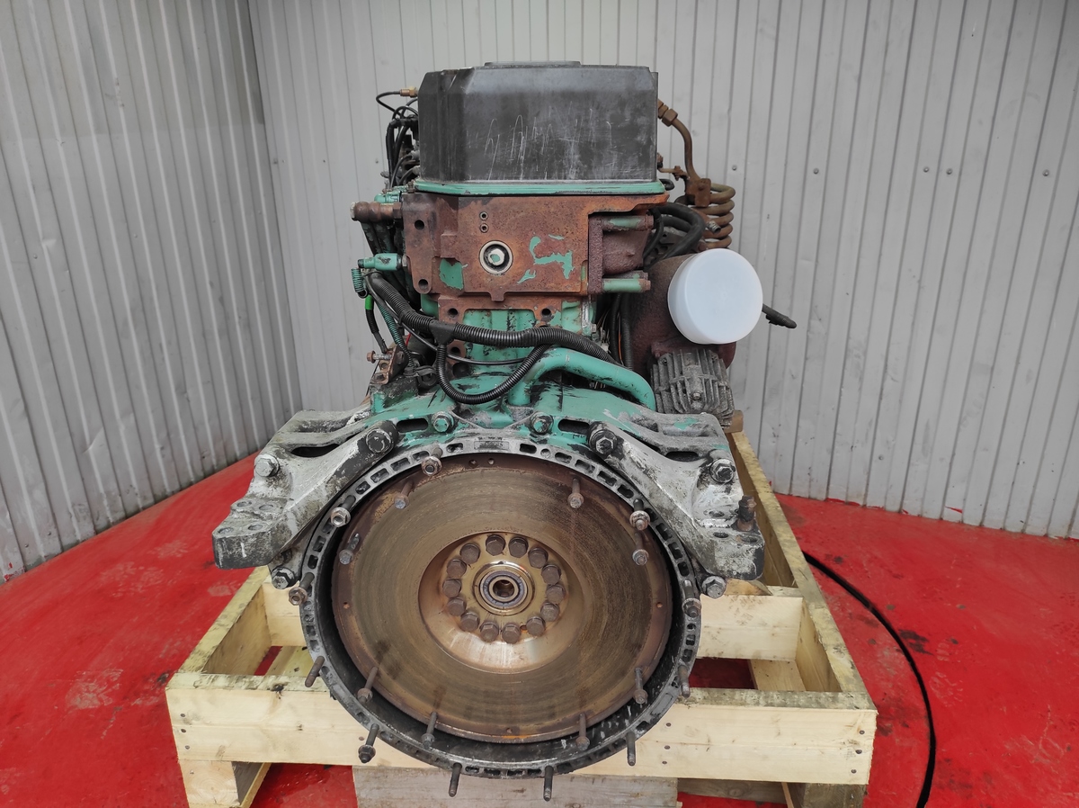 1637740 VOLVO Двигатель, D12А, № XF426489, фото 4