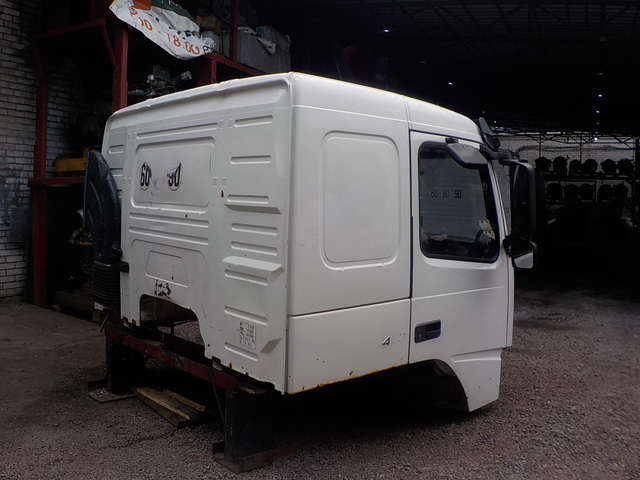VOLVO Кабина, Sleeper Cab, № XF190447, фото 3