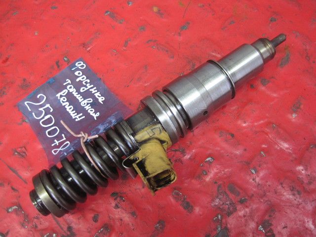 7420747797 RENAULT Форсунка топливная, № XF250078, фото 3