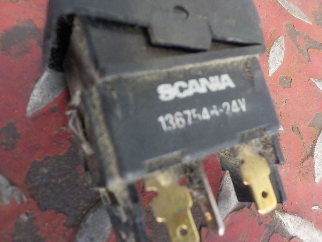 1367546 SCANIA Кнопка, № XF205722, фото 4