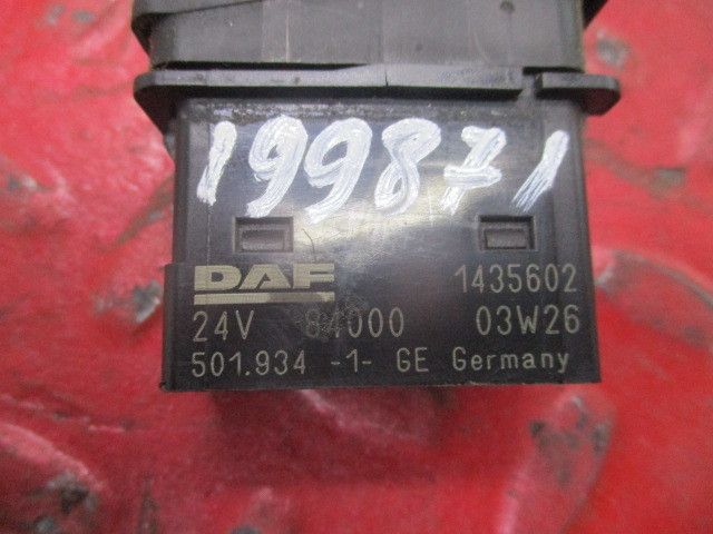 1435602 DAF Кнопка, № XF199871, фото 3