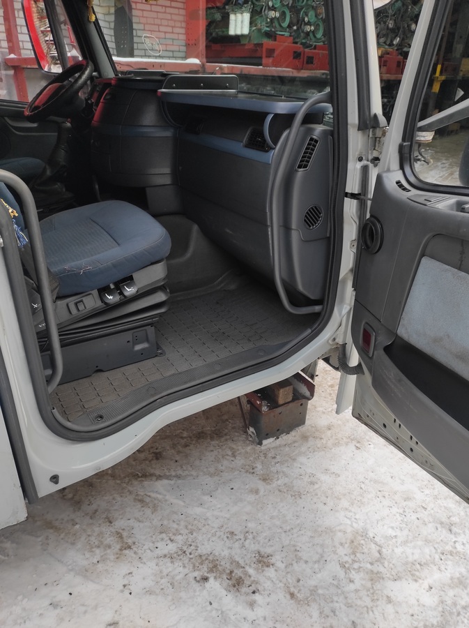 85108936 VOLVO Кабина, Globetrotter, № XF400765, фото 15