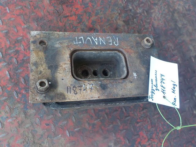 5010316158 RENAULT Подушка двигателя, № XF118747, фото 2