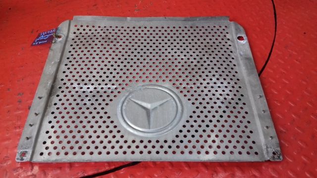 9304920230 MERCEDES Защита глушителя, № XF386070, фото 3