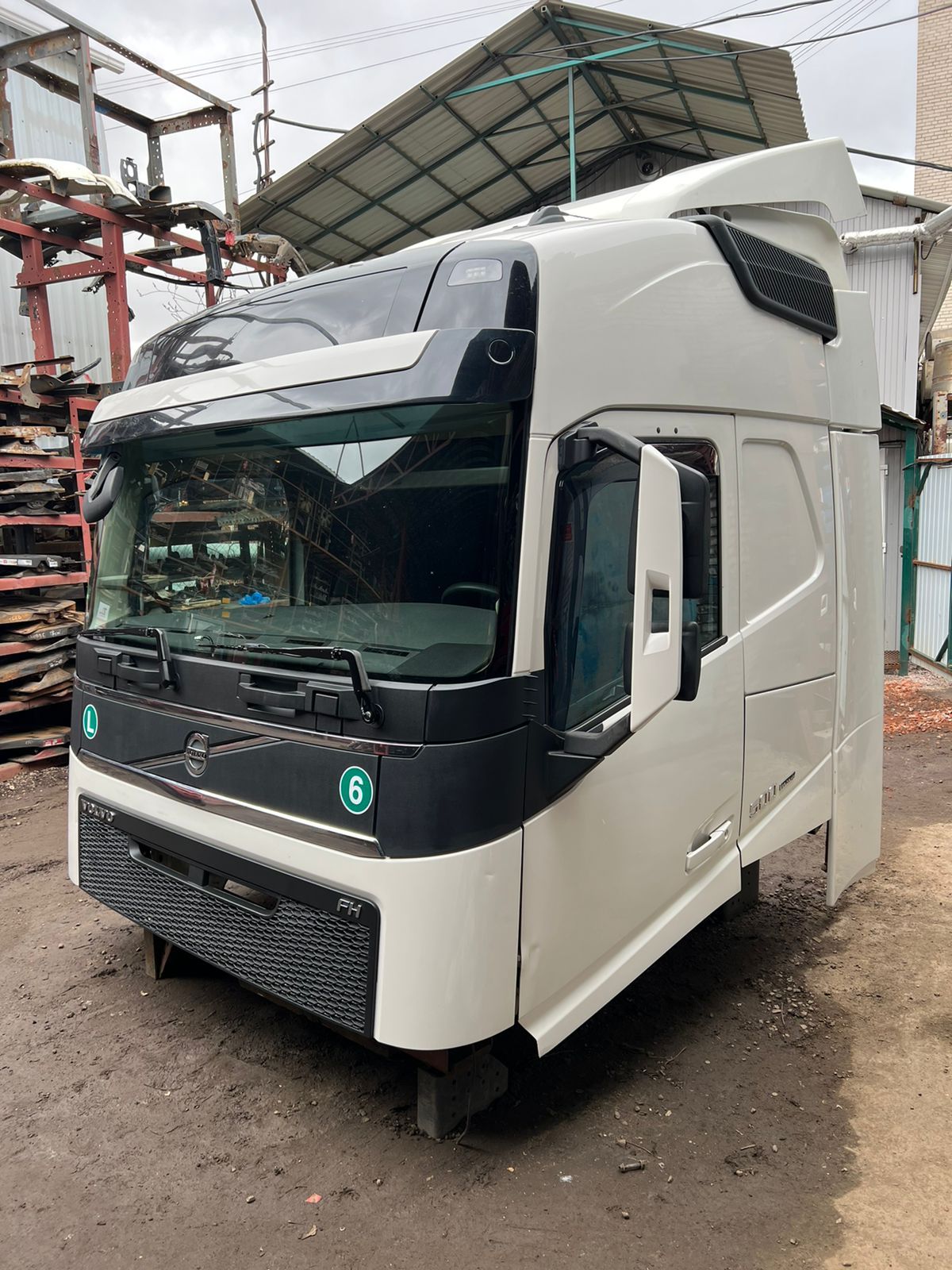VOLVO Кабина, Globetrotter, № XF285970, фото 1