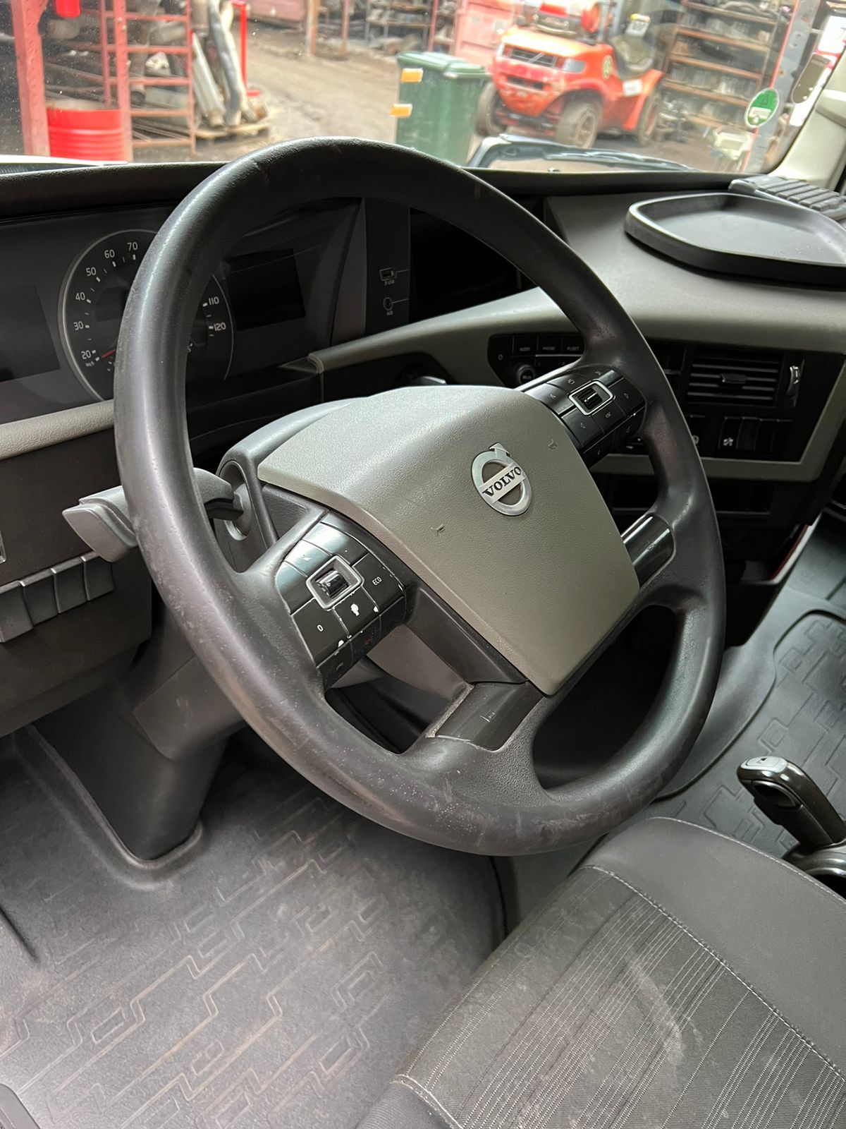 VOLVO Кабина, Globetrotter, № XF285970, фото 14