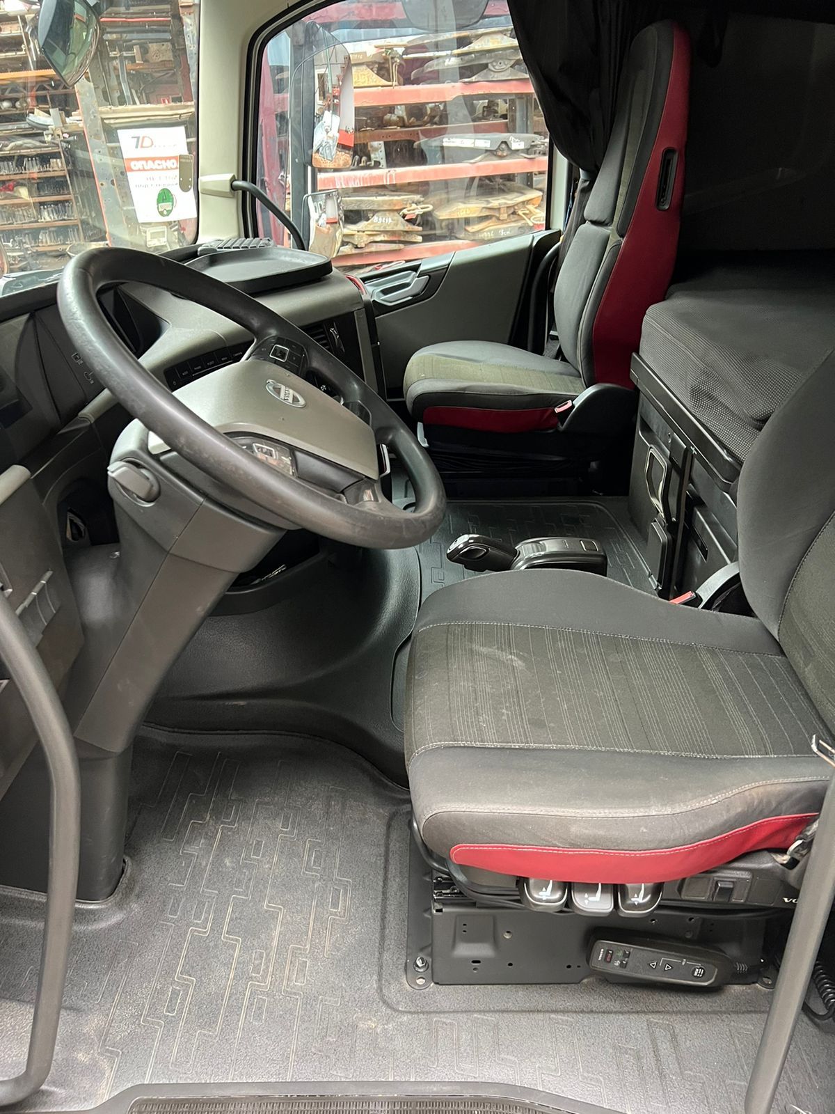 VOLVO Кабина, Globetrotter, № XF285970, фото 15