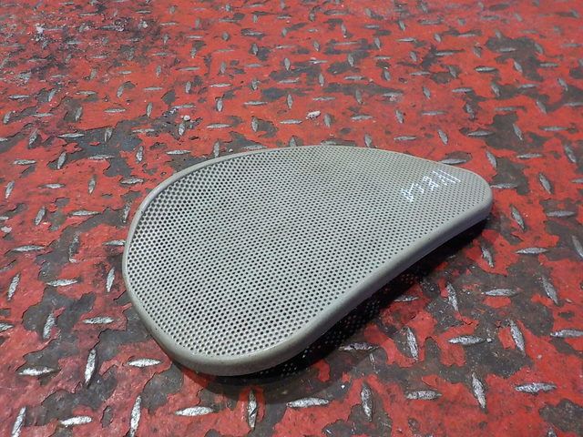 504009660 IVECO Решетка динамика, № XF313389, фото 1