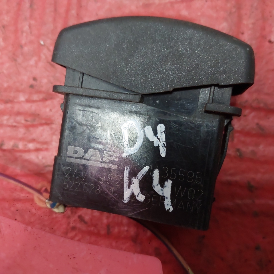 1435595 DAF Кнопка, № XF456242, фото 4