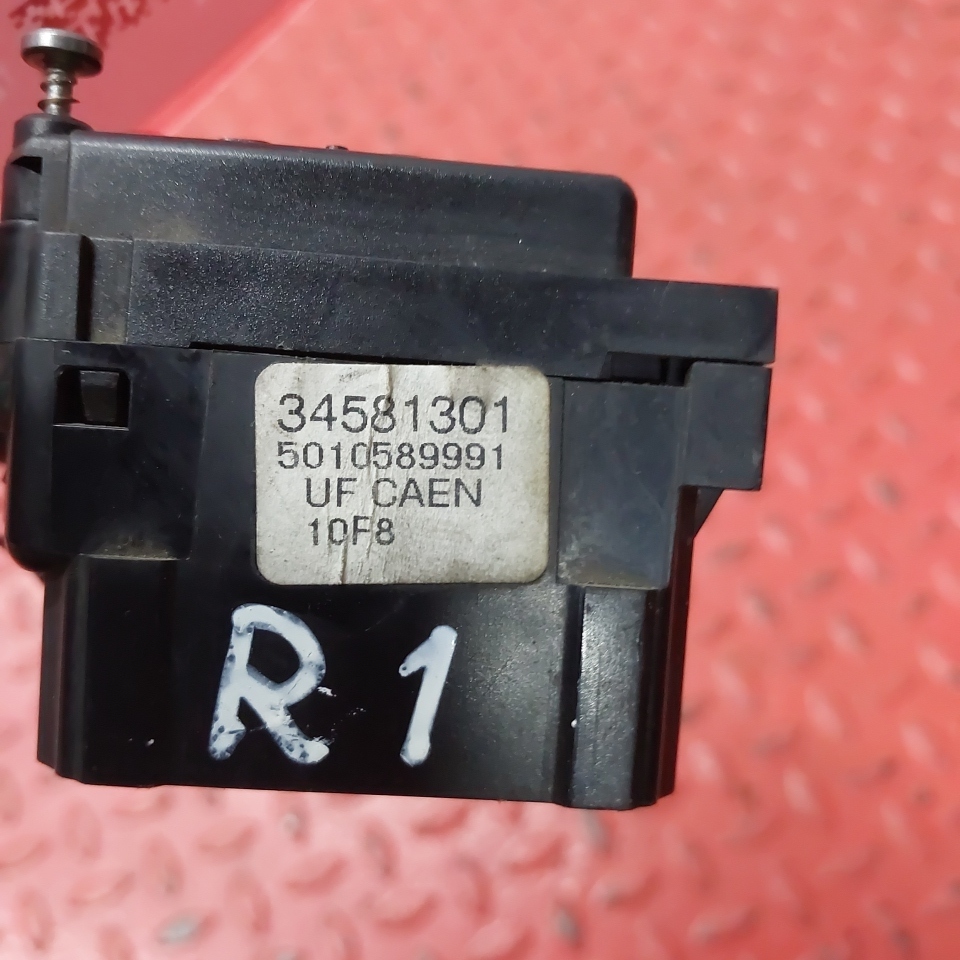 5010589991 RENAULT Переключатель подрулевой стеклоочистителя, № XF475341, фото 4
