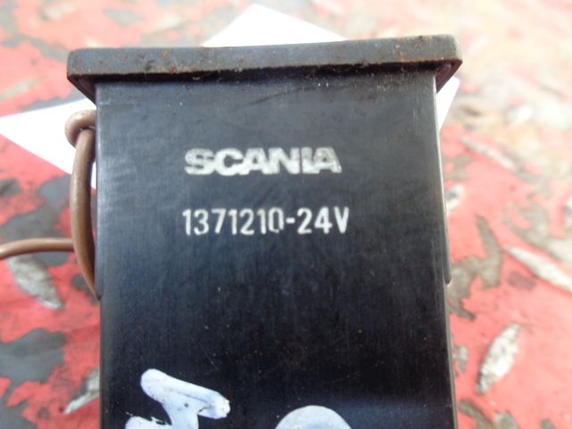 1371210 SCANIA Кнопка, № XF274150, фото 4