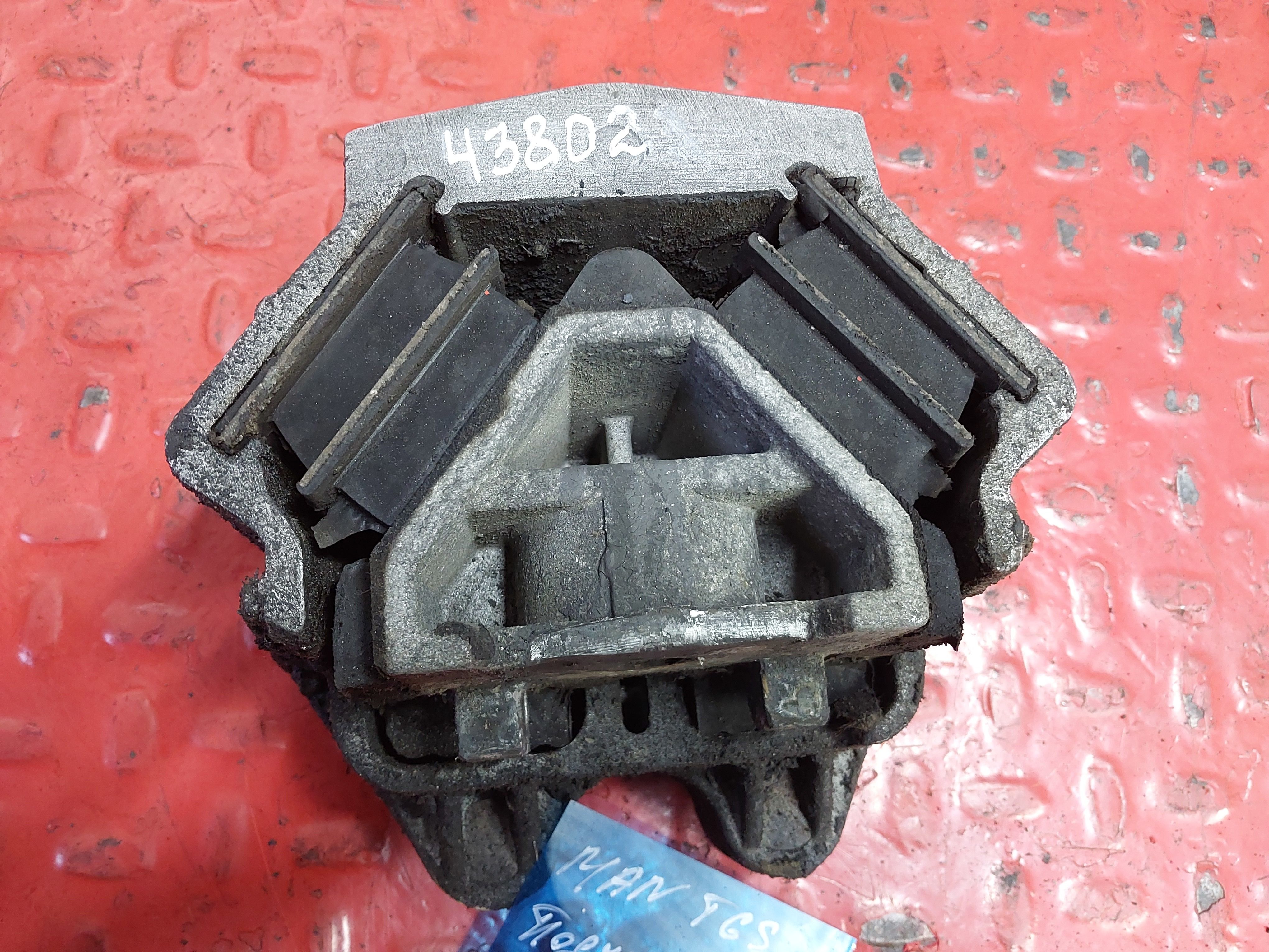 81962100571 MAN Подушка двигателя, № XF438023, фото 4