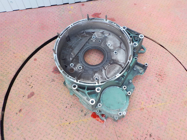 21515910 VOLVO Кожух маховика, № XF147113, фото 2