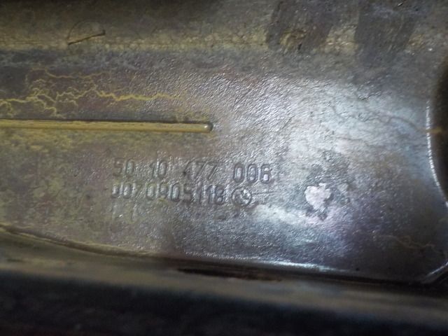 5001852997 RENAULT Крышка двигателя, № XF191312, фото 3