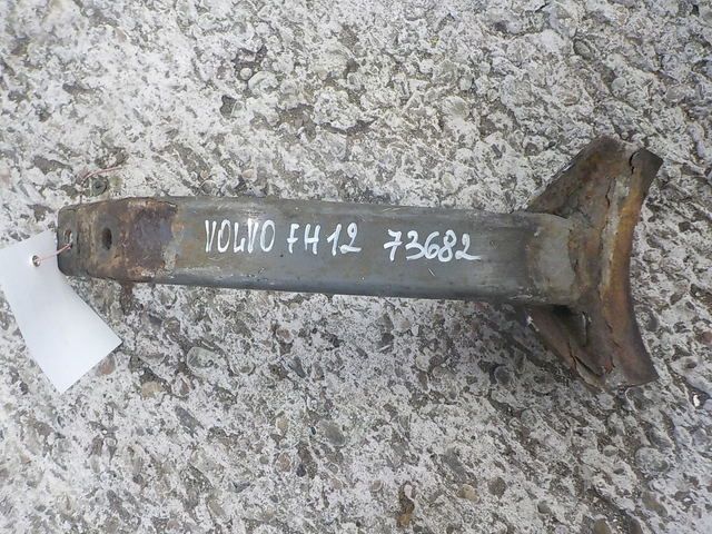 20724803 VOLVO Кронштейн глушителя, № XF73682, фото 1