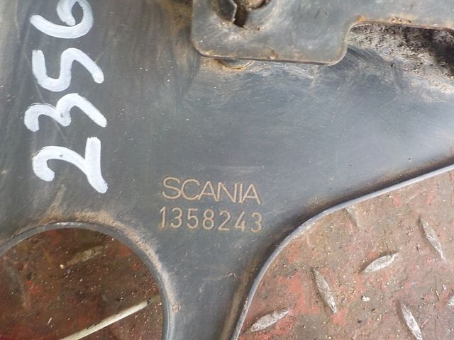 1358243 SCANIA Кронштейн спойлера, № XF235699, фото 4
