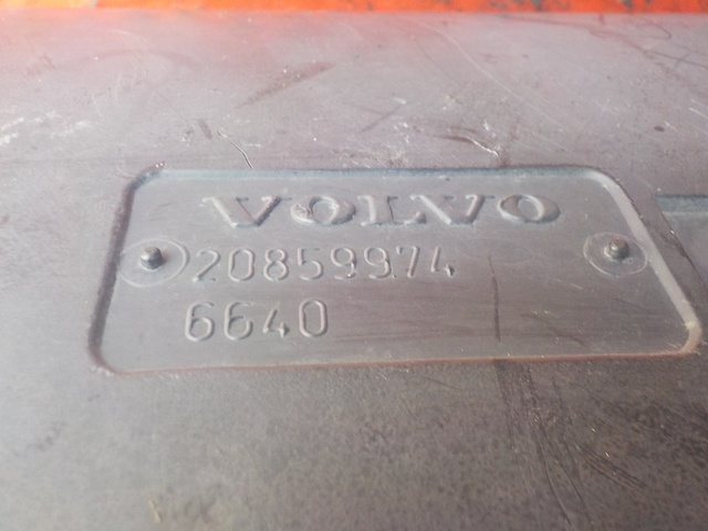 20859974 VOLVO Корпус воздушного фильтра, № XF236073, фото 4