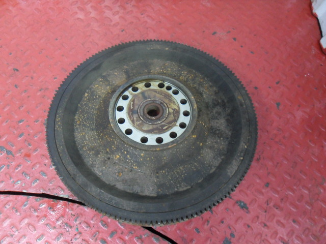 20729327 VOLVO Маховик, № XF219707, фото 3