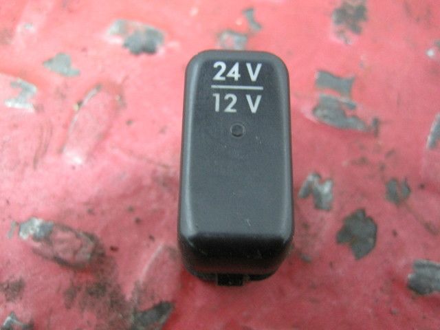 9435455507 MERCEDES Кнопка, № XF234969, фото 1