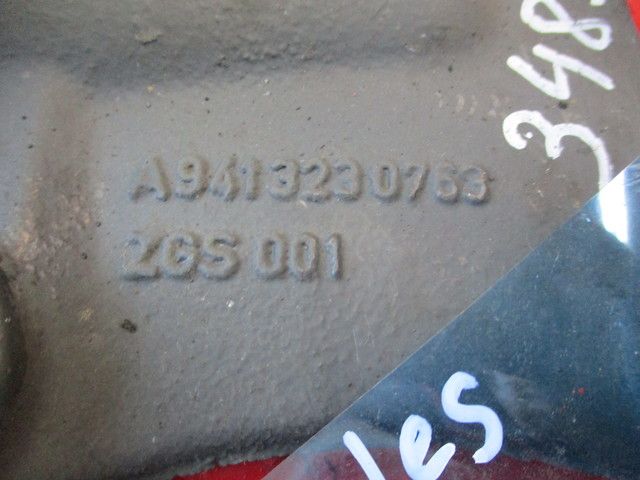 9413230763 MERCEDES Кронштейн стойки стабилизатора, № XF348565, фото 4