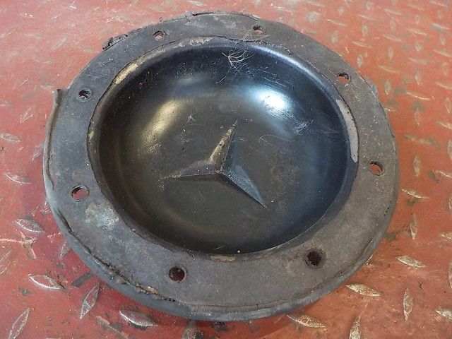 3273560120 MERCEDES Крышка ступицы, № XF177934, фото 3