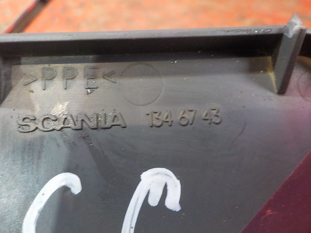 1346743 SCANIA Крышка бардачка, № XF308834, фото 4