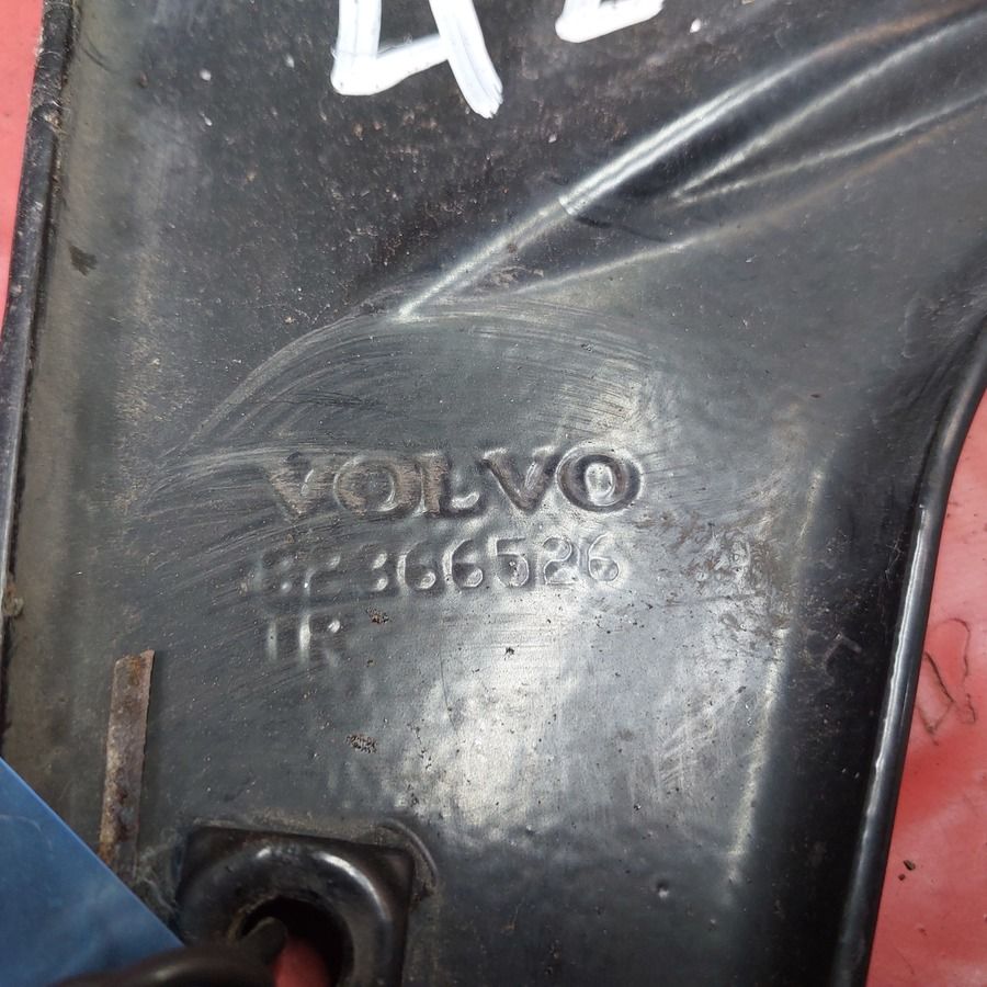 82366526 VOLVO Кронштейн подножки, № XF424270, фото 4