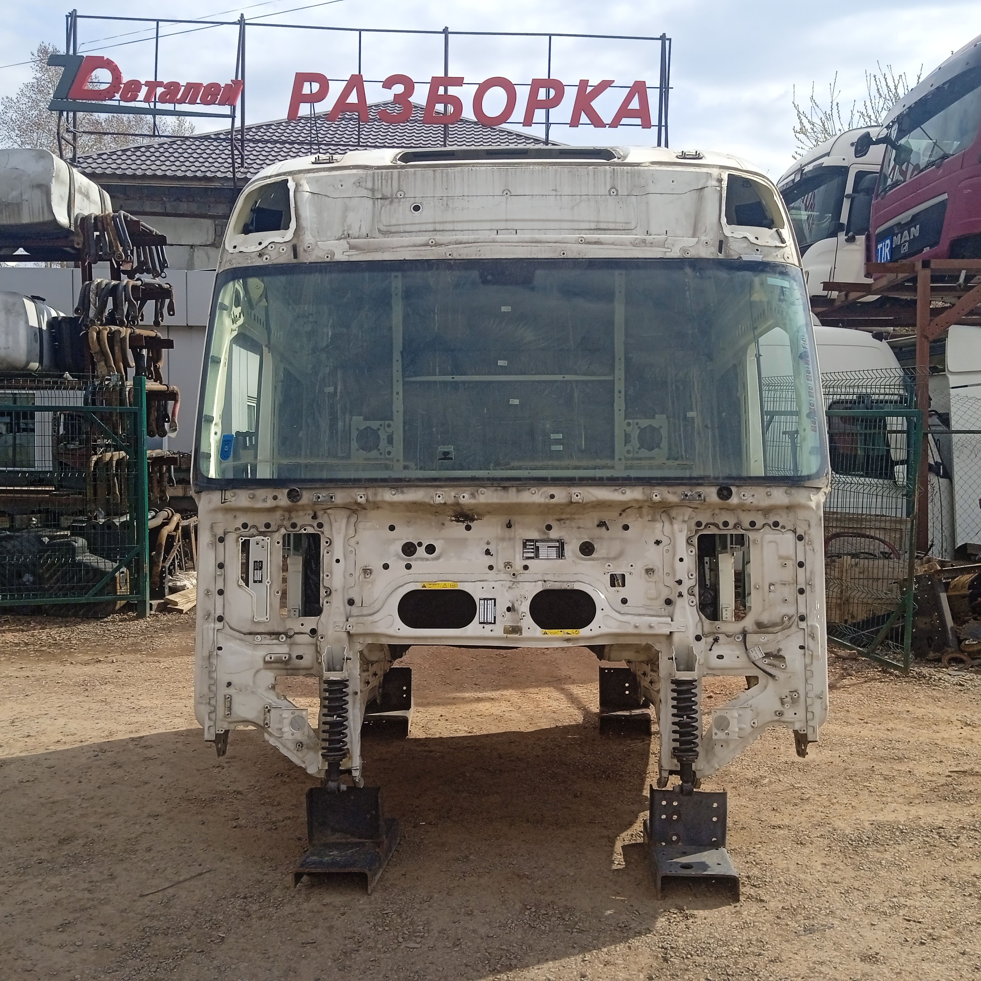 VOLVO Каркас кабины, № XF345397, фото 8