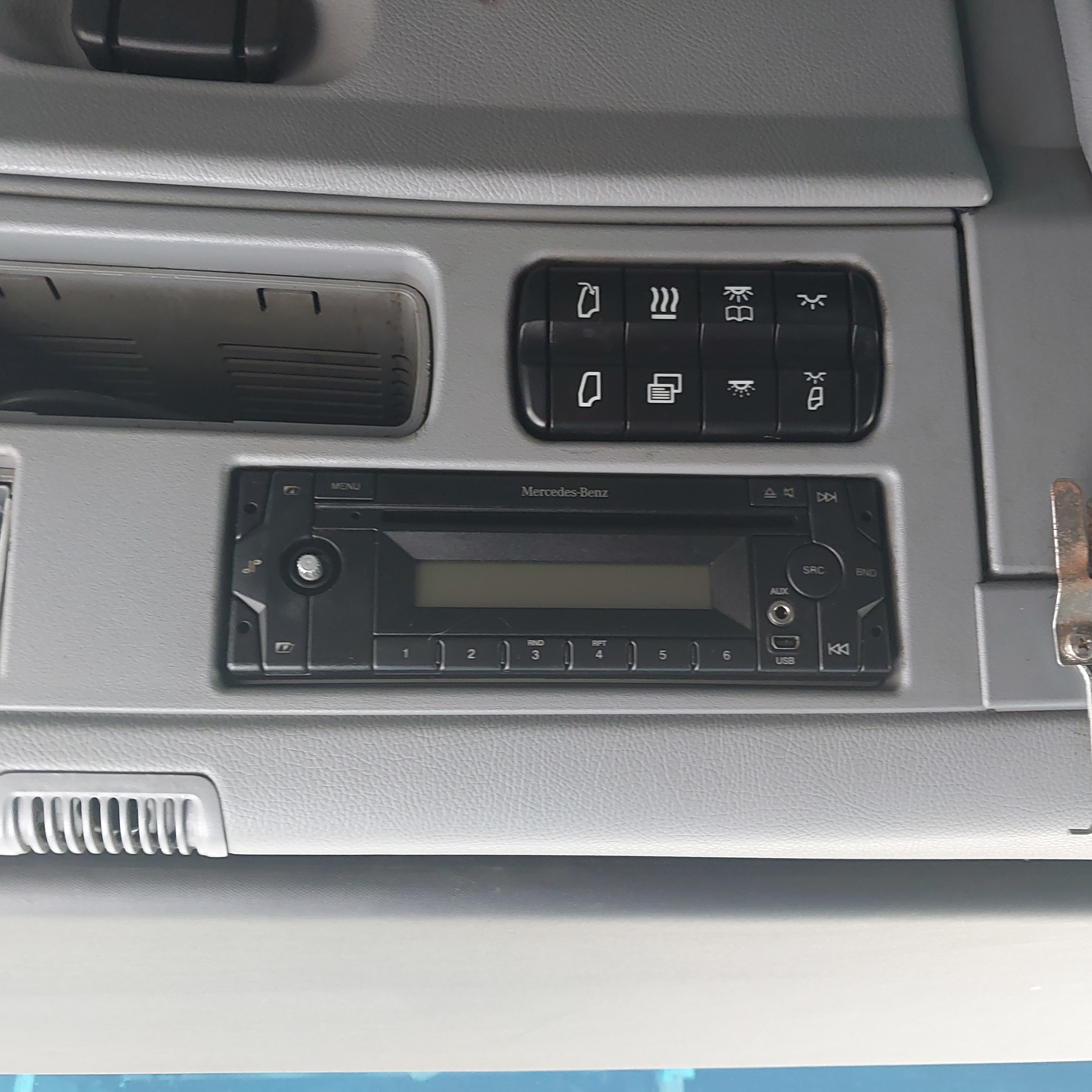 0048205286 MERCEDES Магнитола, № XF447077, фото 1