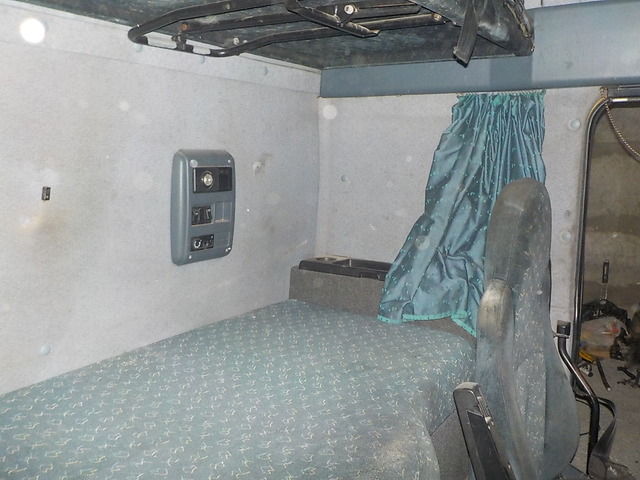 0683545 DAF Кабина, Space Cab, Белый, № XF70607, фото 4