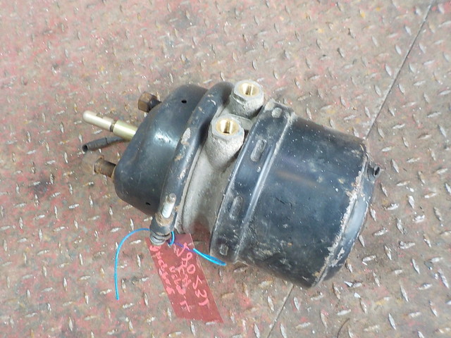 21596226 VOLVO Энергоаккумулятор, № XF280231, фото 2