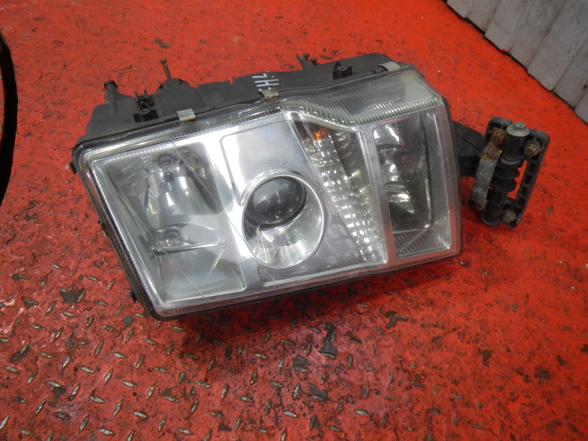 20713720 VOLVO Фара левая, № XF397965, фото 1