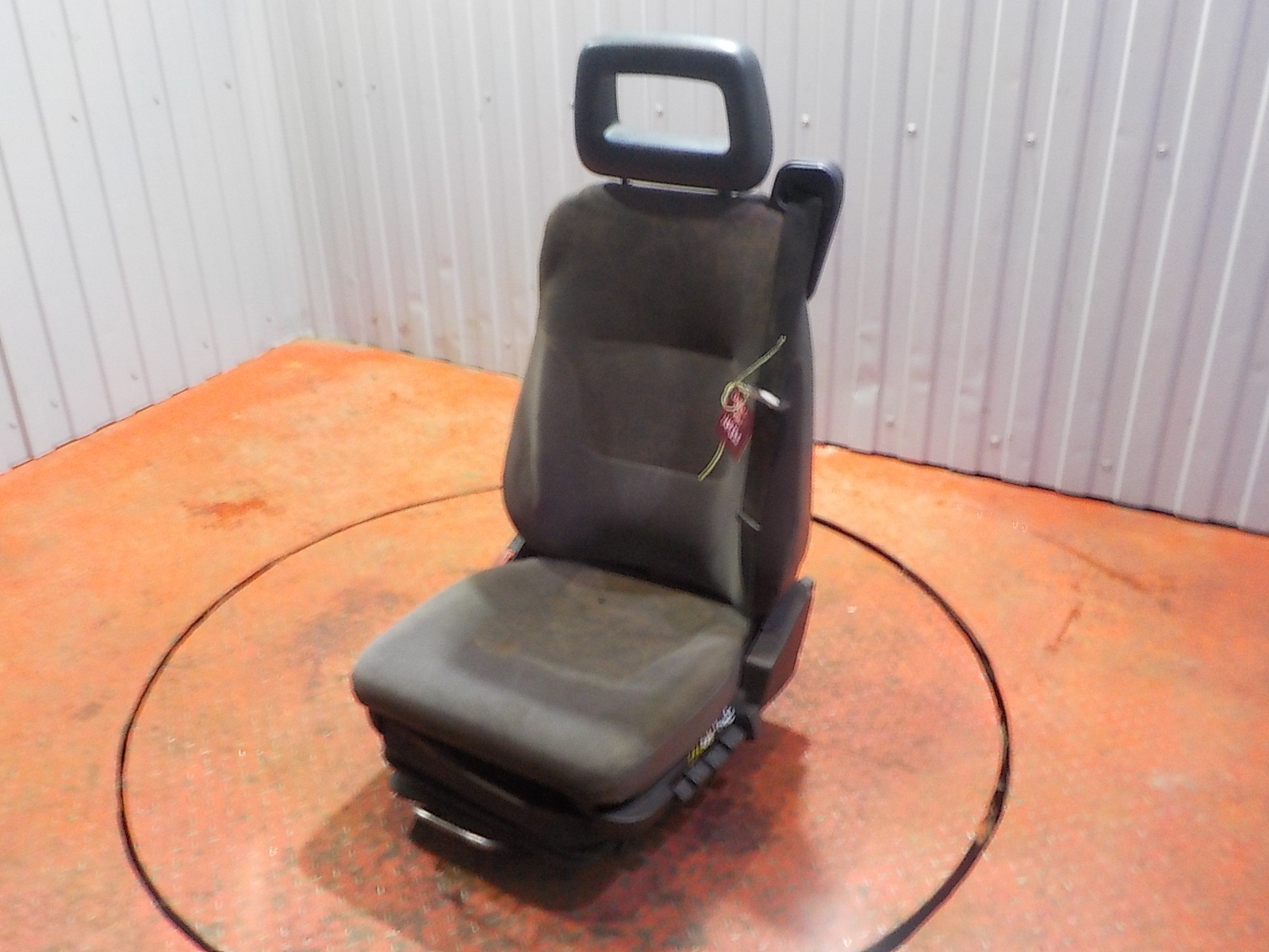 7482106042 RENAULT Сиденье левое, № XF194599, фото 1