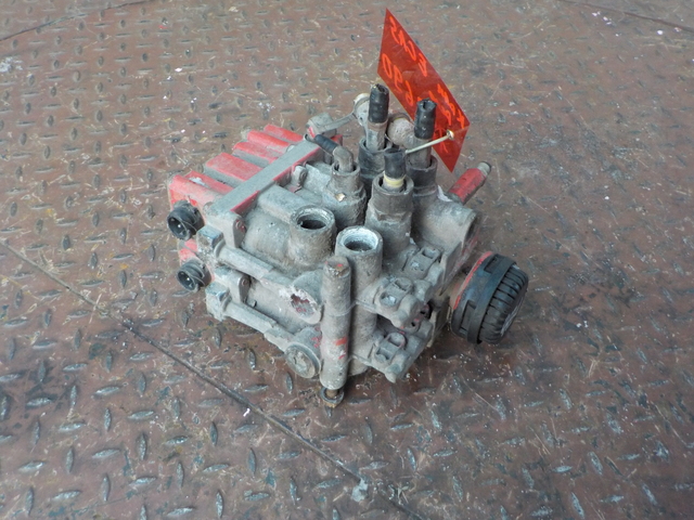 5010143098 RENAULT Кран ECAS, № XF129690, фото 2