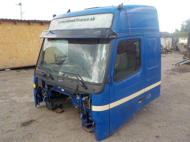 VOLVO Каркас кабины, № XF383810, фото 1