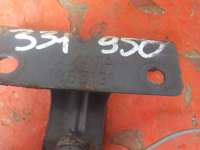 1865191 SCANIA Кронштейн бампера, № XF331950, фото 4