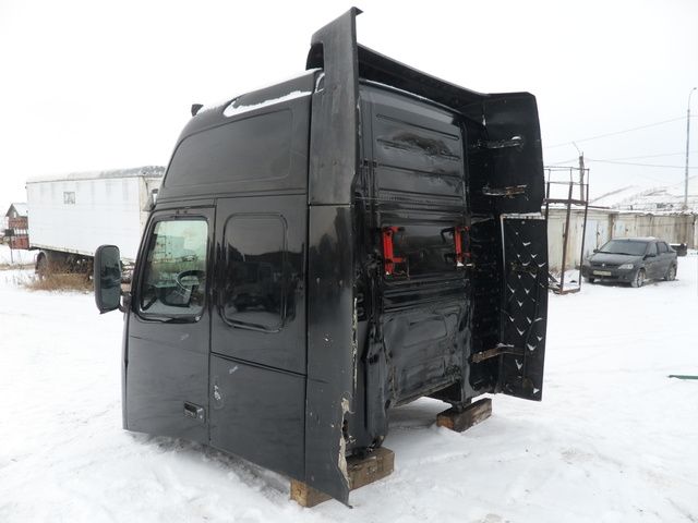 VOLVO Каркас кабины, № XF223769, фото 4