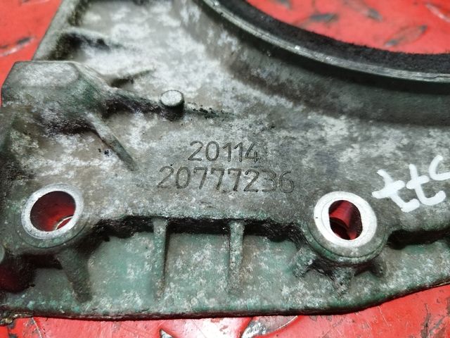21054681 VOLVO Крышка двигателя, № XF296577, фото 4