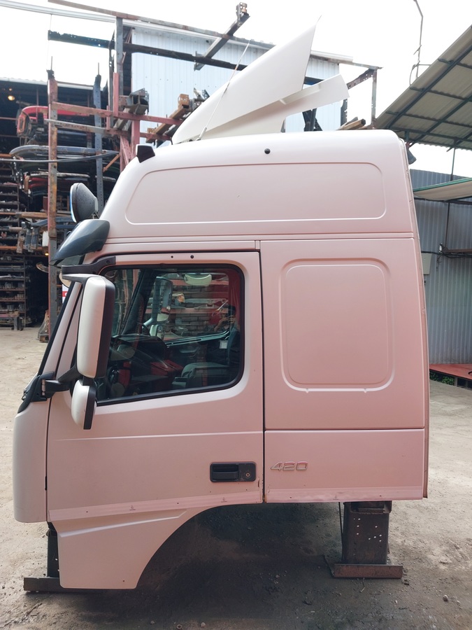 VOLVO Кабина, Globetrotter, № XF417456, фото 2