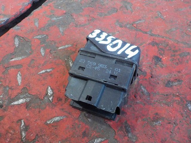 20569983 VOLVO Кнопка, № XF335014, фото 1