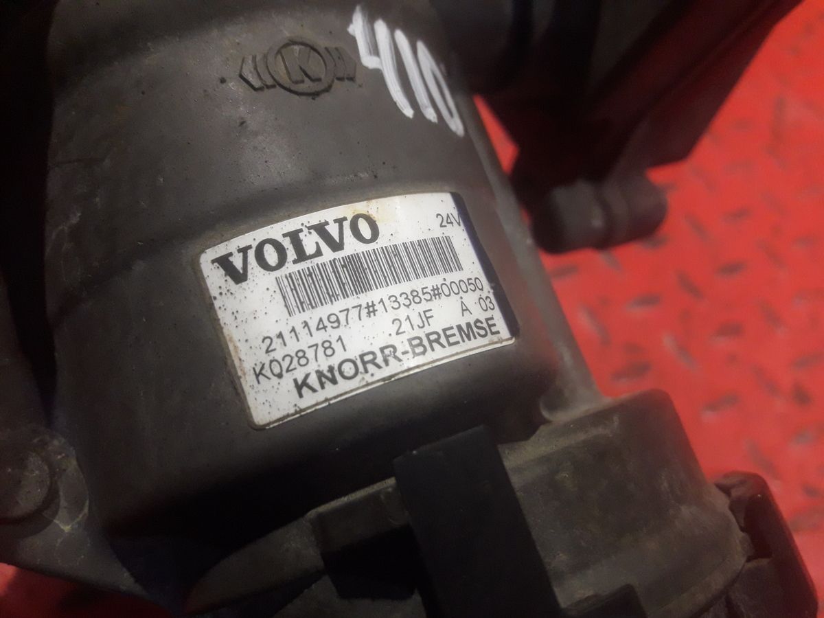 21114977 VOLVO Кран управления тормозами прицепа, № XF410396, фото 6