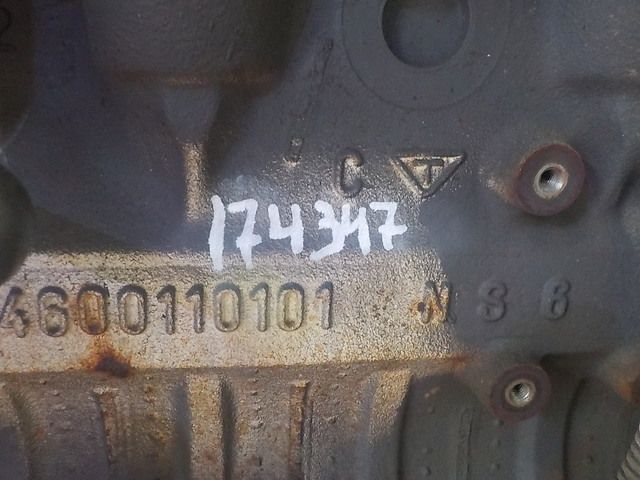 4600100908 MERCEDES Блок двигателя, № XF174347, фото 1