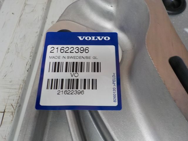 21622396 VOLVO Кожух маховика, фото 4