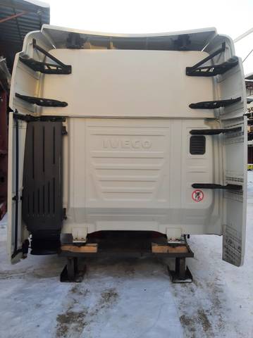 IVECO Кабина, AS, Красный, № XF314914, фото 4
