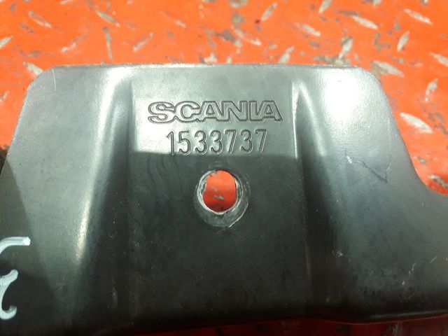 1533737 SCANIA Кронштейн люка, № XF345971, фото 3